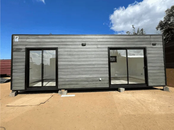 Contenedor modular Edison 24m²